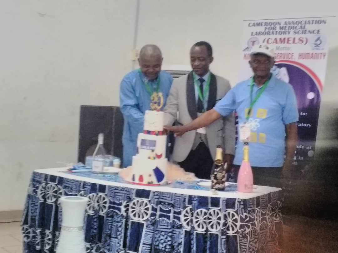 30th Anniversary cake-cutting ceremony